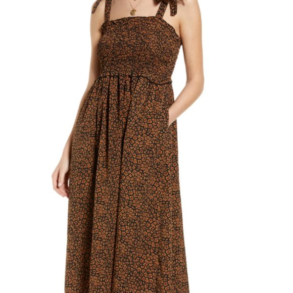 Treasure & Bond tie shoulder sundress - Picture 2 of 7